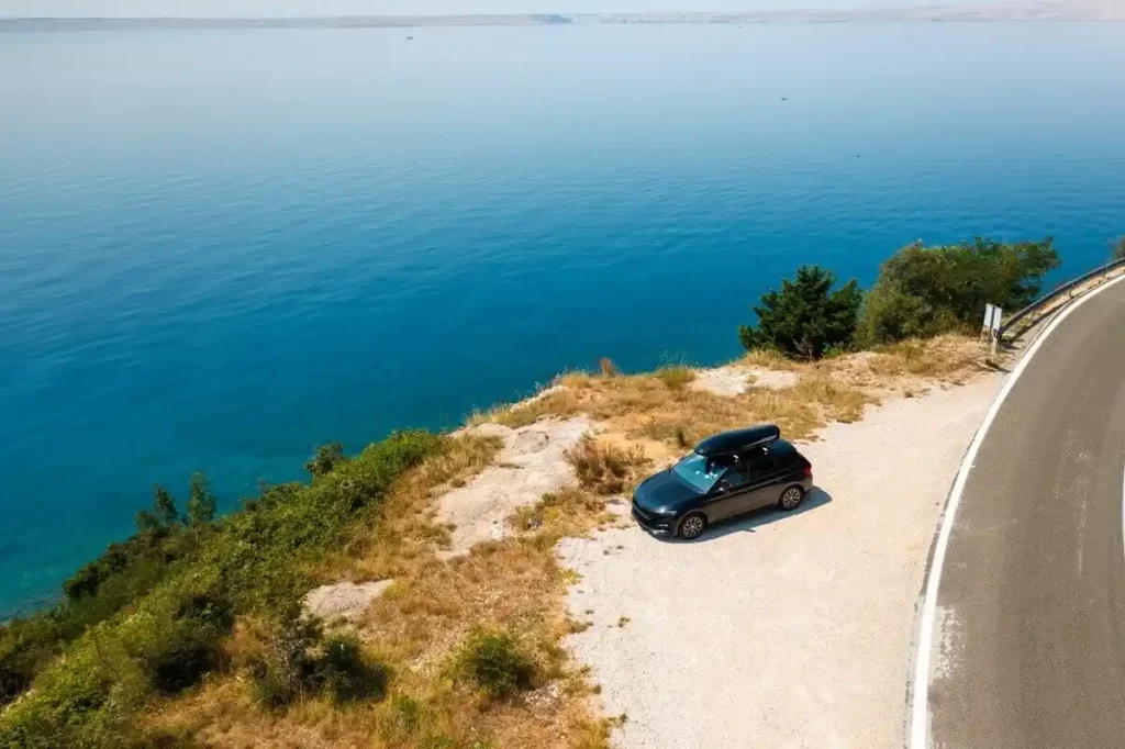 gdzie samochodem na wakacje